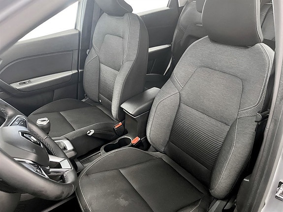 Renault Captur 5 of 5