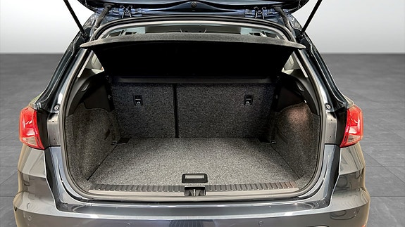 Seat Arona 12 of 18