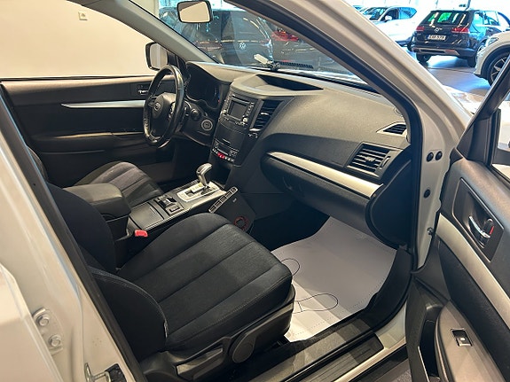 Subaru Outback 7 of 12