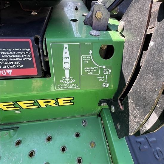 John Deere EZtrack  Z425 - Video 20 of 30