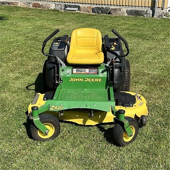 John Deere EZtrack  Z425 - Video 12 of 30