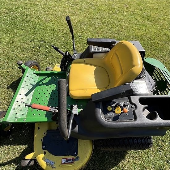 John Deere EZtrack  Z425 - Video 13 of 30