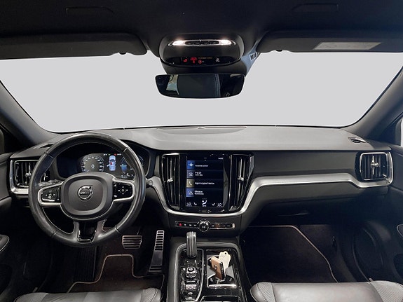 Volvo V60 8 of 22