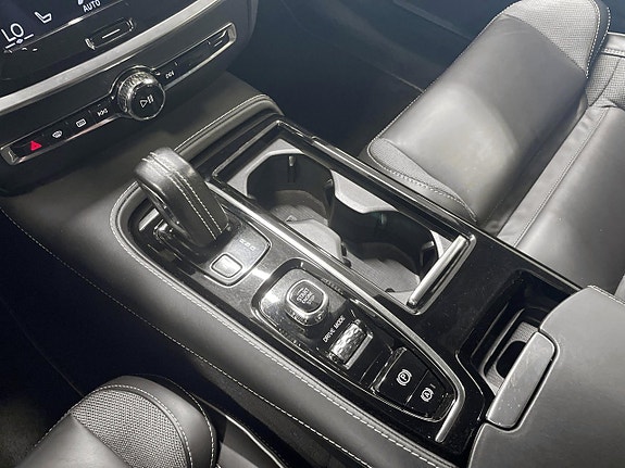 Volvo V60 13 of 22