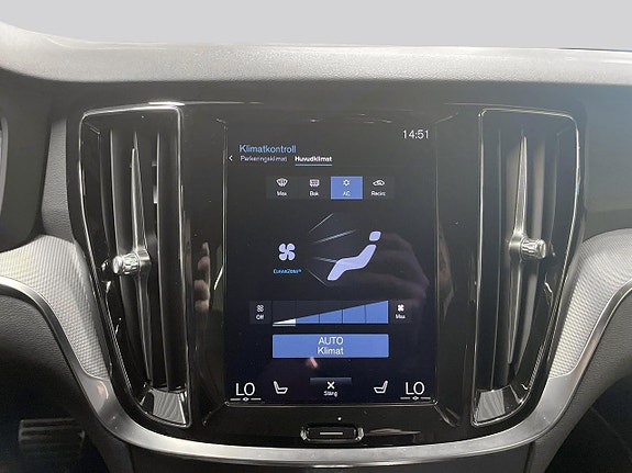 Volvo V60 14 of 22