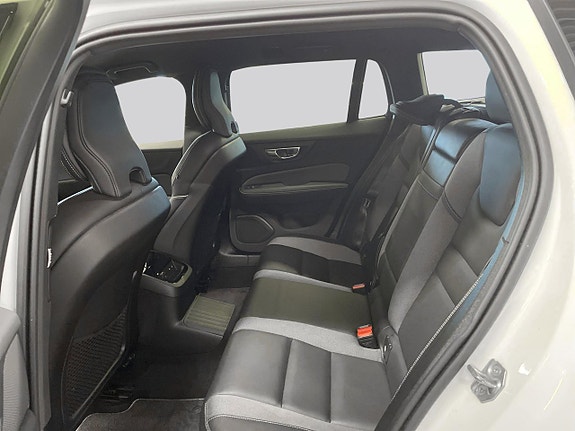 Volvo V60 10 of 22