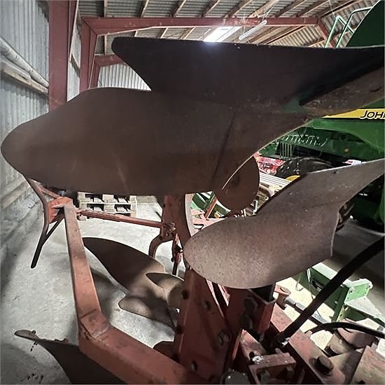 Kverneland 2 furet vendeplov / furrow reversible plow 9 of 12