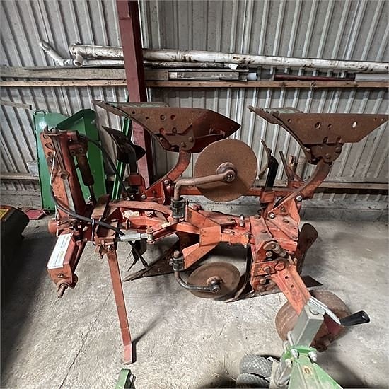 Kverneland 2 furet vendeplov / furrow reversible plow 2 of 12