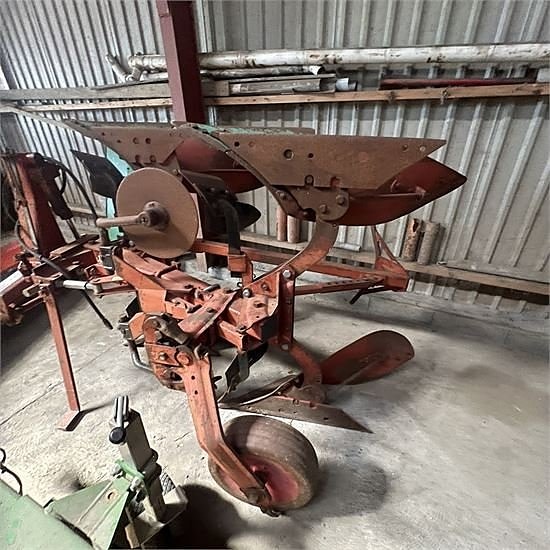 Kverneland 2 furet vendeplov / furrow reversible plow 4 of 12