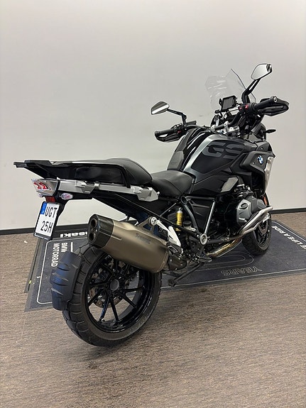 BMW R1250GS Triple Black Lågt chassi 7 of 8