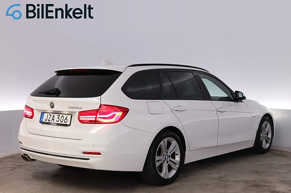 BMW 320d 3 of 5