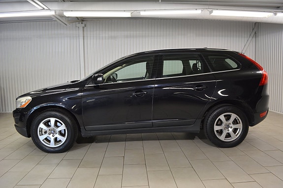 Volvo XC60 3 of 5