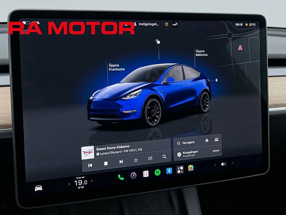 Tesla Model Y 19 of 27