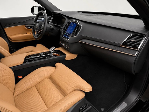 Volvo XC90 9 of 11
