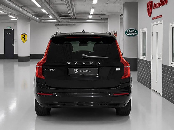Volvo XC90 4 of 11