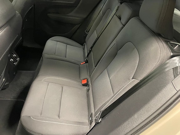 Volvo EX40 5 of 5