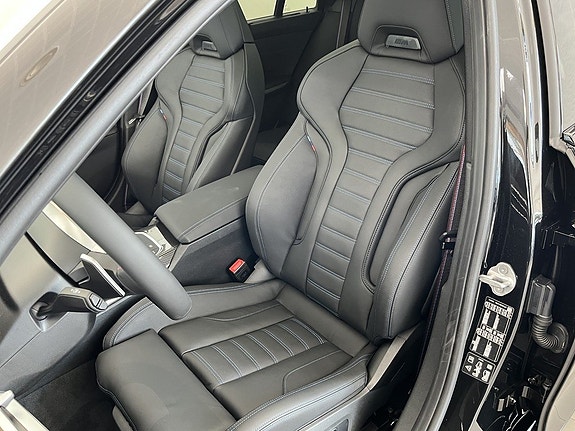 BMW M340i 6 of 17
