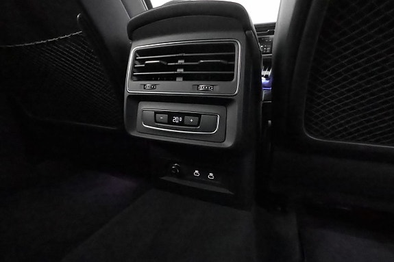 Audi Q7 30 of 30