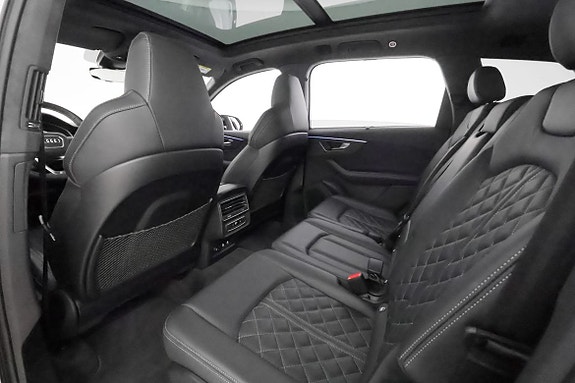 Audi Q7 25 of 30