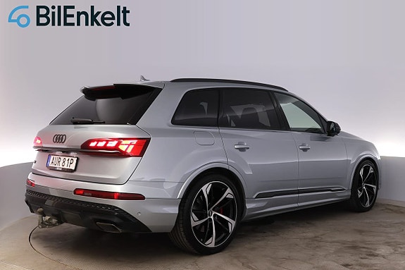 Audi Q7 3 of 5