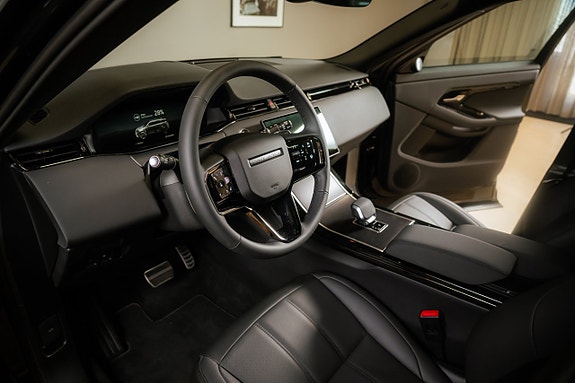Land Rover Range Rover Evoque 15 of 30