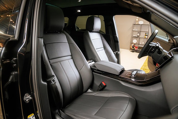 Land Rover Range Rover Evoque 29 of 30