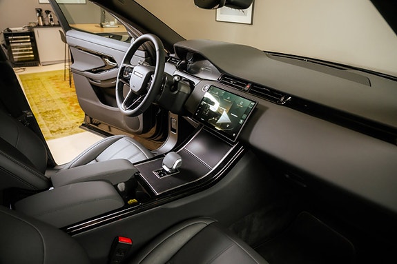 Land Rover Range Rover Evoque 26 of 30