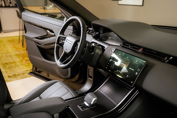 Land Rover Range Rover Evoque 27 of 30