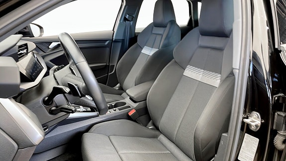 Audi A3 8 of 12