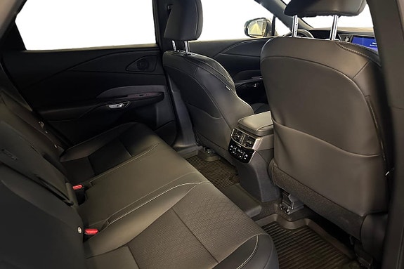 Lexus RX450h 11 of 27
