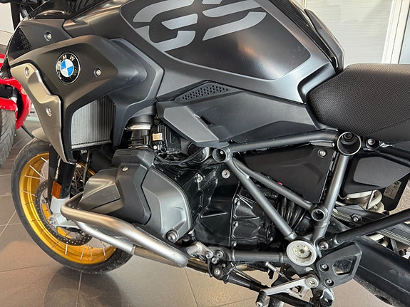 BMW R 1250 GS Triple Black Dynamik paket Välutrustad 10 of 11