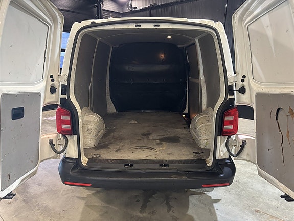 Volkswagen Transporter 16 of 19