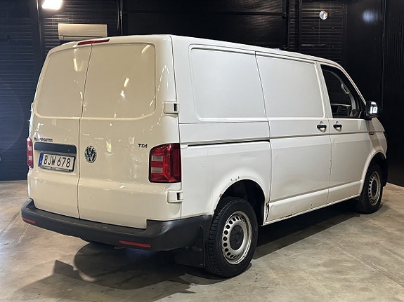 Volkswagen Transporter 6 of 19