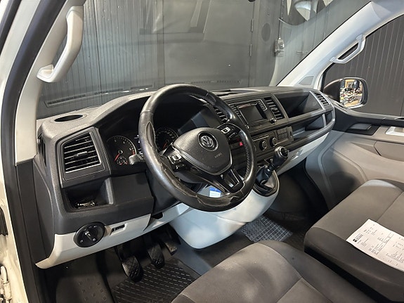 Volkswagen Transporter 8 of 19