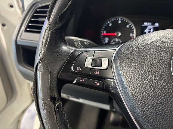 Volkswagen Transporter 14 of 19
