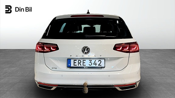 Volkswagen Passat 6 of 21