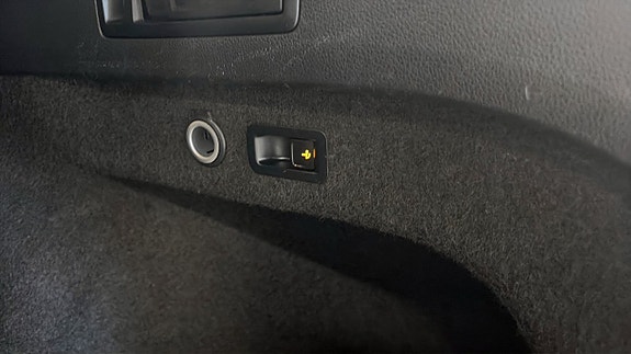 Volkswagen Passat 14 of 21