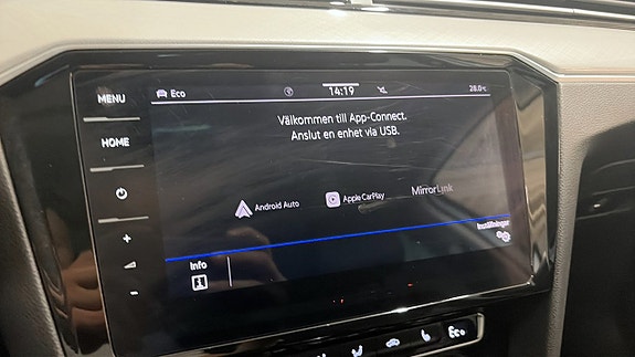Volkswagen Passat 19 of 21