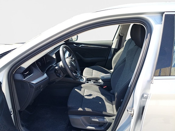 Skoda Octavia 12 of 15