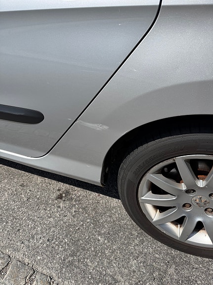 Peugeot 308 SW 5 of 5