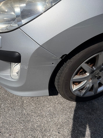 Peugeot 308 SW 3 of 5