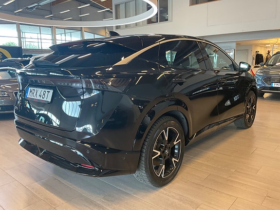 Nissan Ariya 4 of 5
