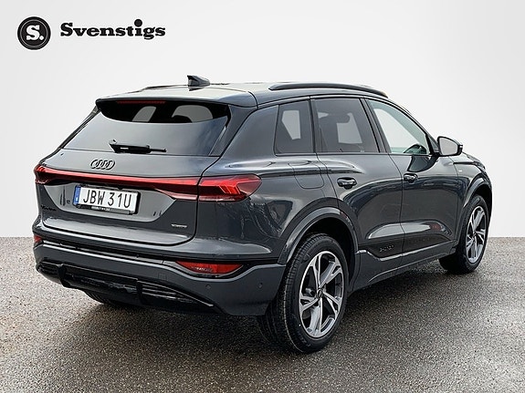 Audi Q6 e-tron 5 of 5