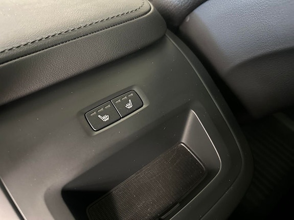 Volvo XC60 17 of 25