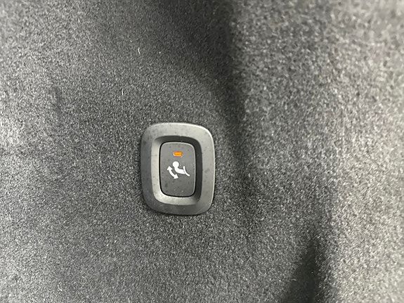 Volvo XC60 22 of 25