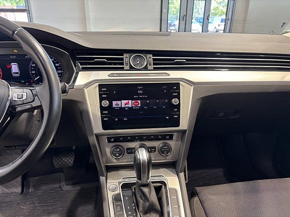 Volkswagen Passat 21 of 21