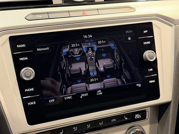 Volkswagen Passat 19 of 21