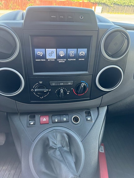 Peugeot Partner 9 of 15
