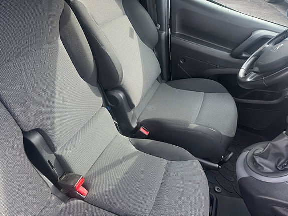 Peugeot Partner 14 of 15