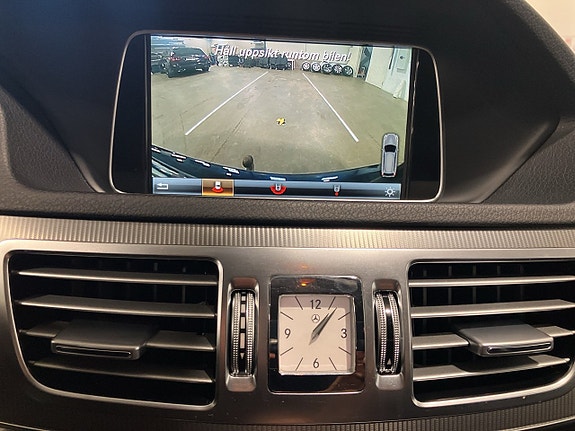 Mercedes-Benz E220 20 of 22